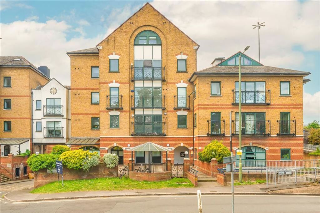 Property photo 1 of 1