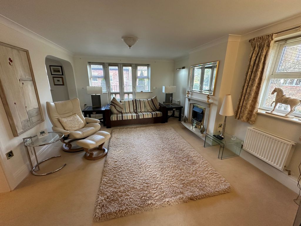 Property photo 3 of 14