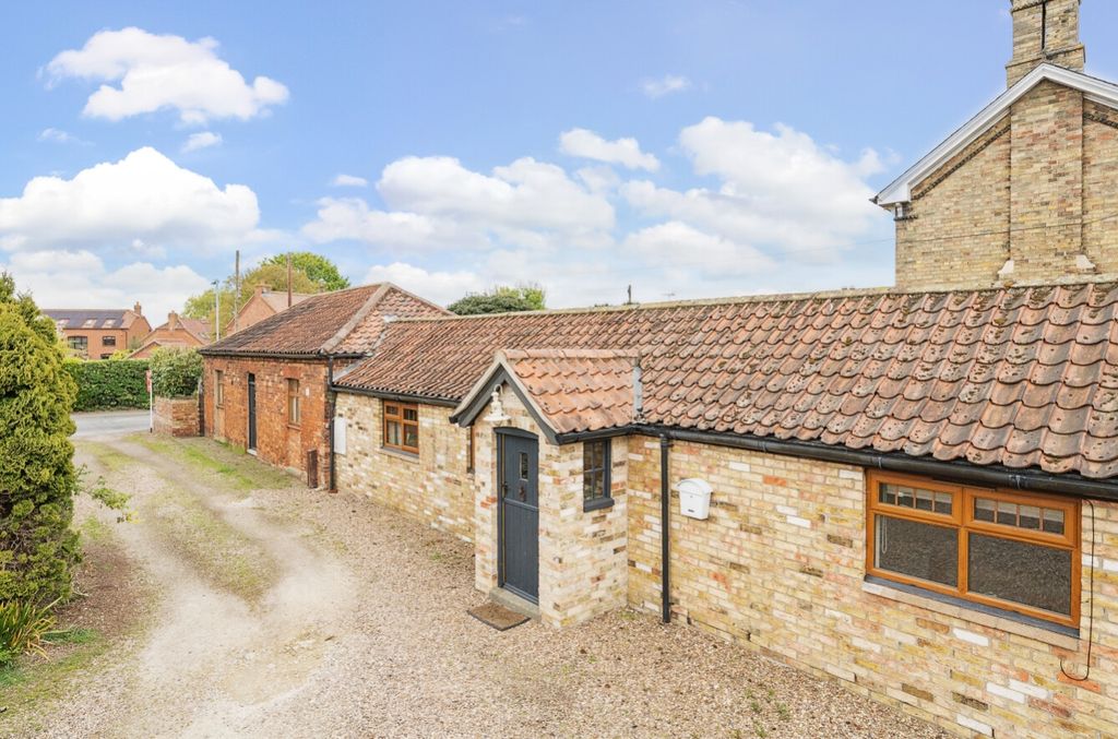 Property photo 2 of 22 1277425 (9)