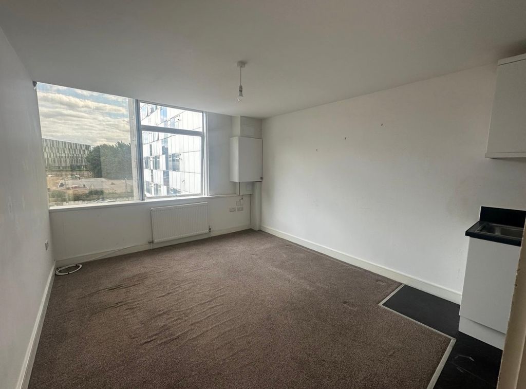 Property photo 2 of 4 Living Room