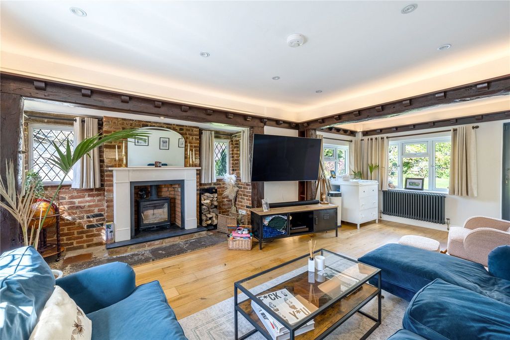 Property photo 3 of 23 Picture No. 04