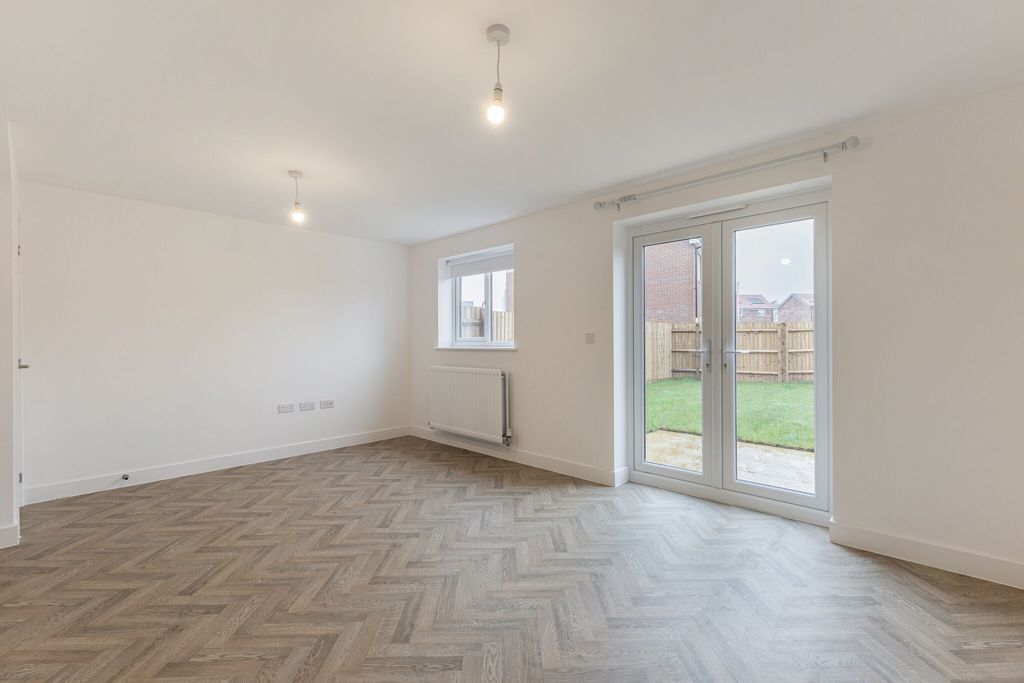 Property photo 2 of 9 Photo