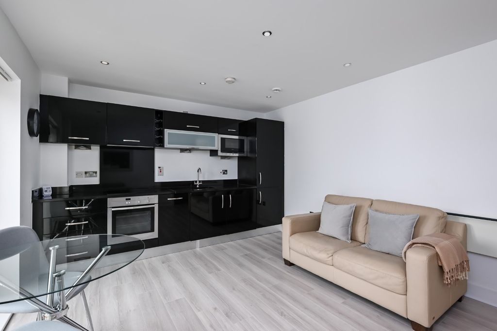 Property photo 3 of 13 Picture 3