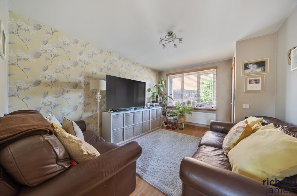 Property photo 3 of 8 56Ecf163B25549489Ae77885540E72E2