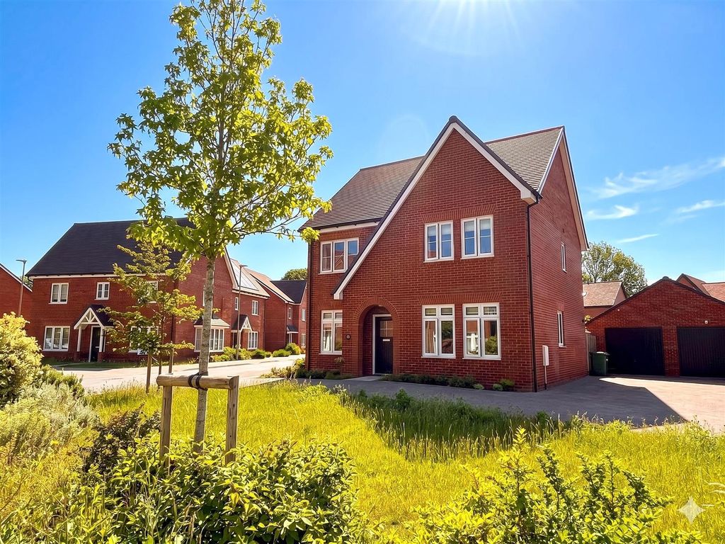 Property photo 1 of 21 Front 2.Jpg