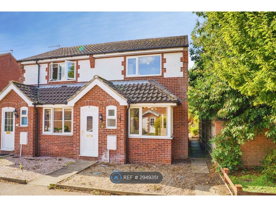 Property photo 2 of 13