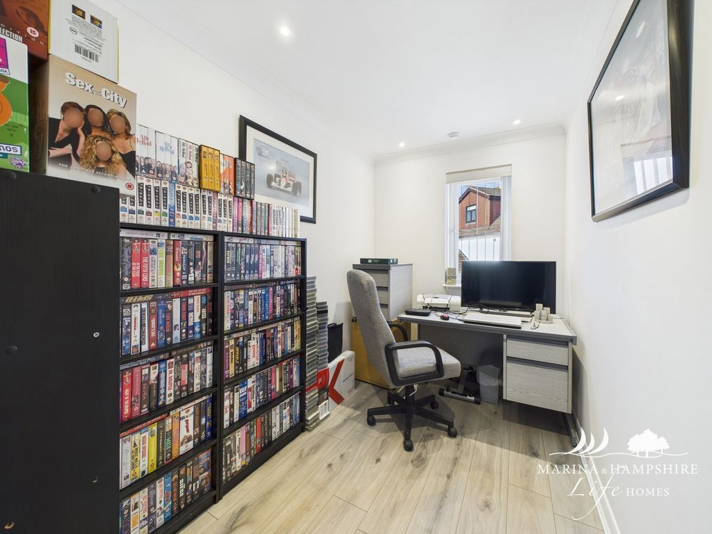 Additional image 21 of 4 bed town house for saleCarne Place, Port Solent, Portsmouth PO6