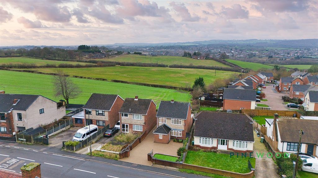 Property photo 2 of 33 Aerial