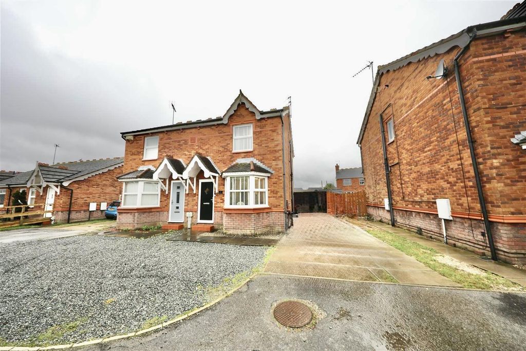 Property photo 1 of 19 Front