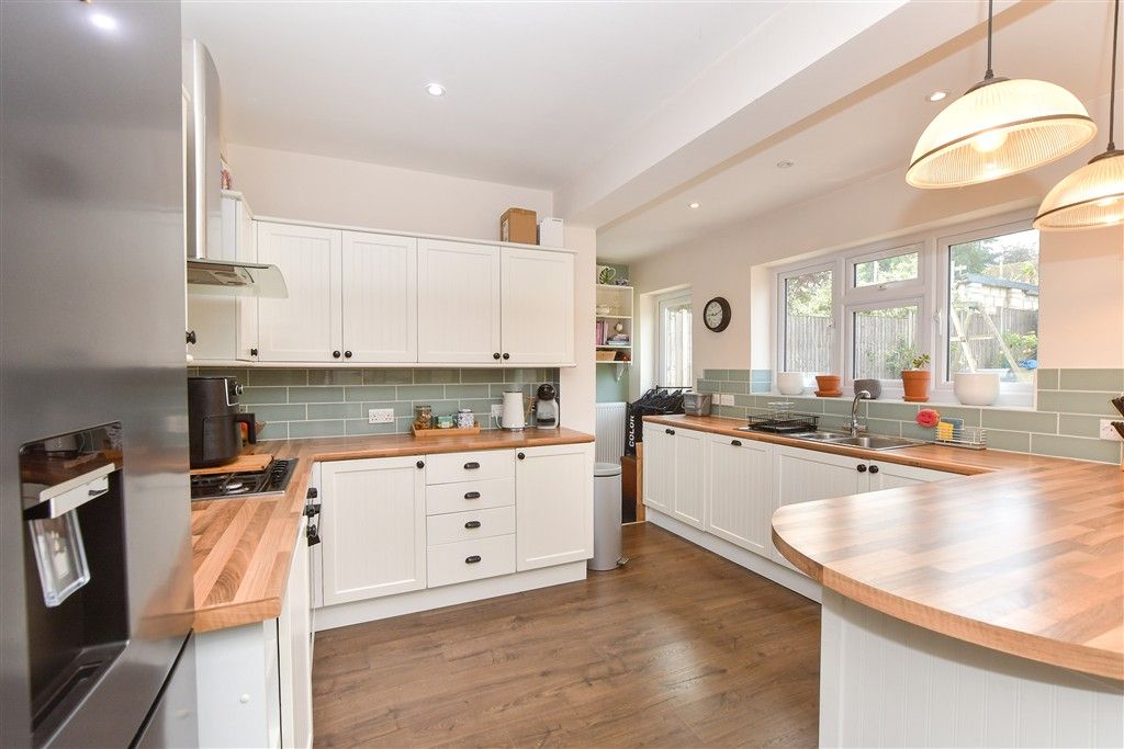 Property photo 2 of 22 Kitchen Area