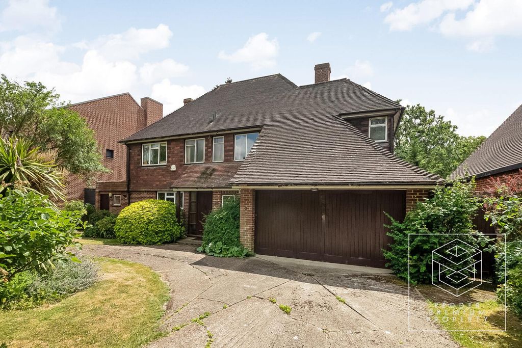 Property photo 1 of 9