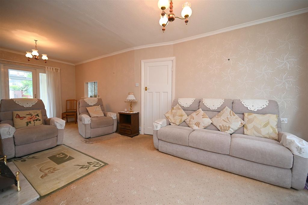 Property photo 2 of 17 Living Room.Jpg