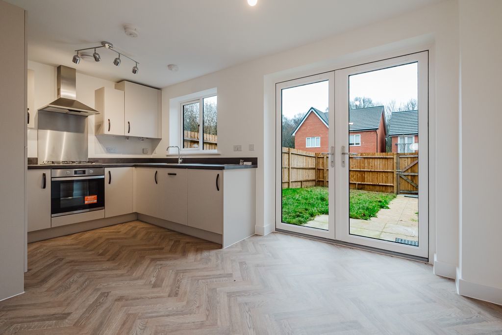 Property photo 1 of 14 Photo