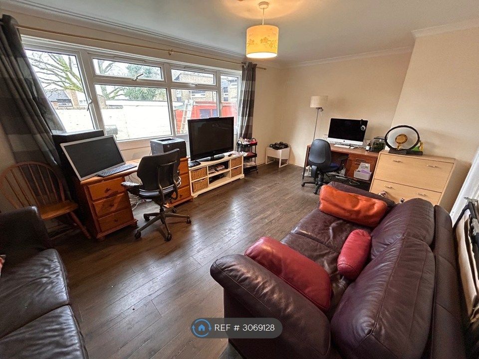 Property photo 3 of 13 Living Room
