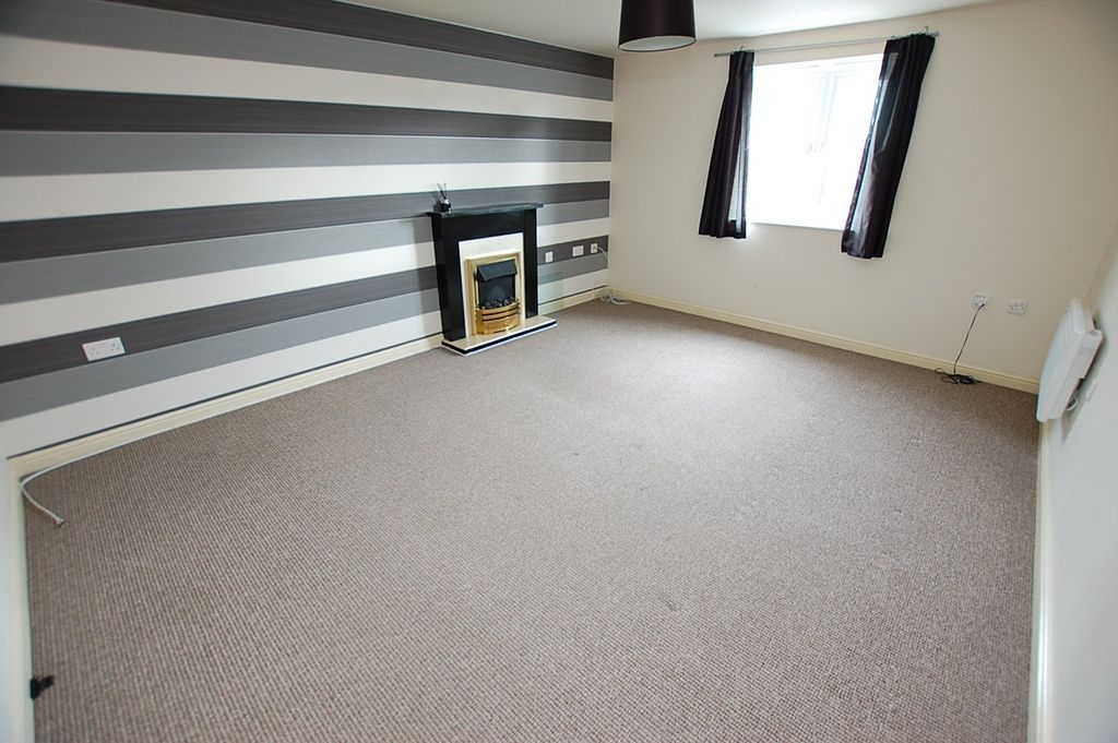 Property photo 2 of 9 Picture No. 17