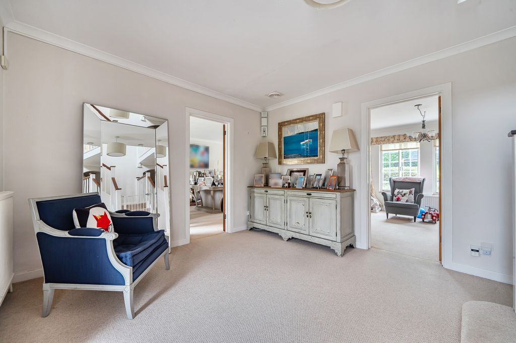 Property photo 3 of 15