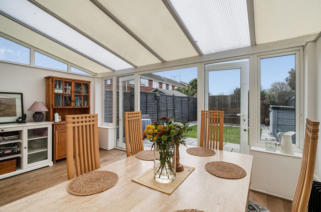 Property photo 2 of 12 1416114-6-69983F6...