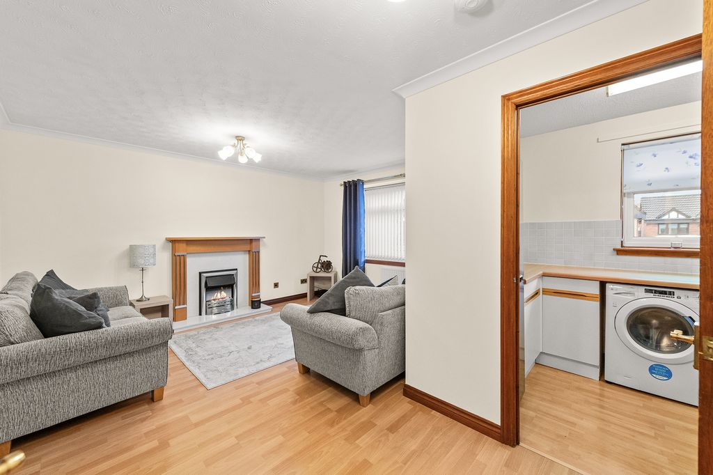 Property photo 3 of 19