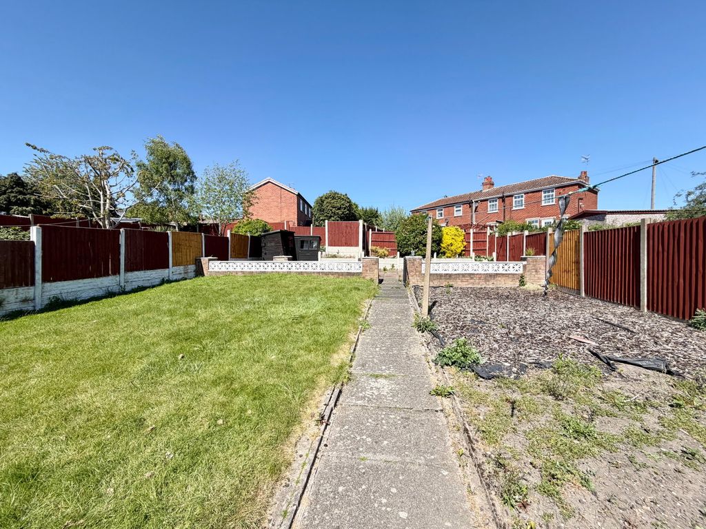 Property photo 2 of 19