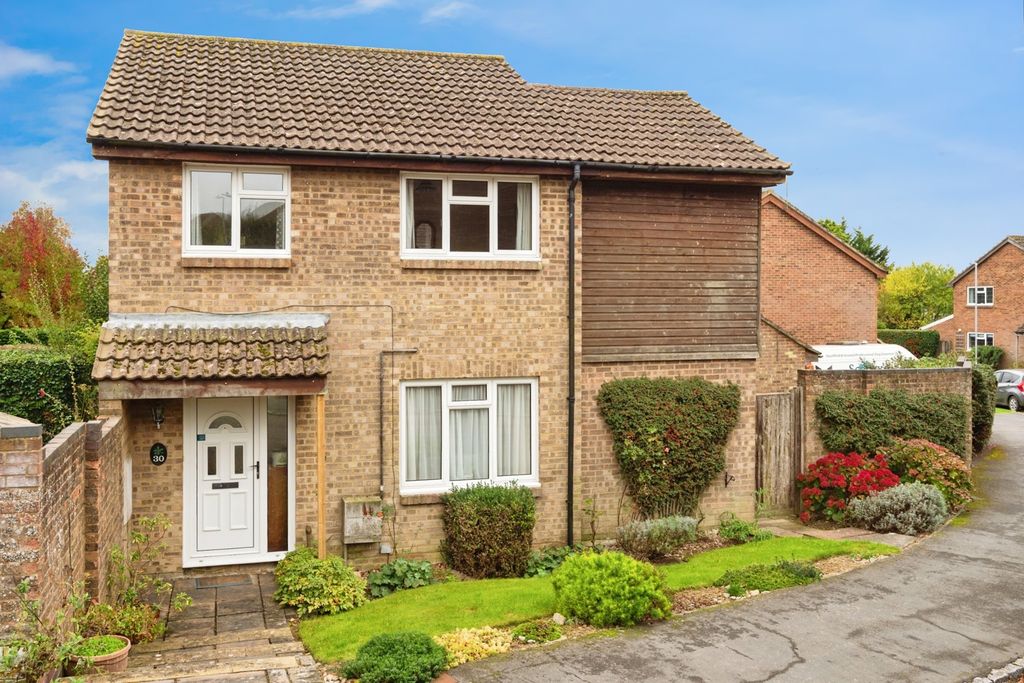 Property photo 1 of 19 Front