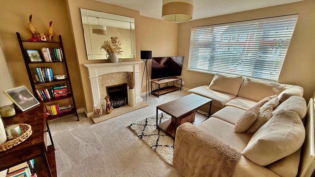 Property photo 2 of 11 Photo 5