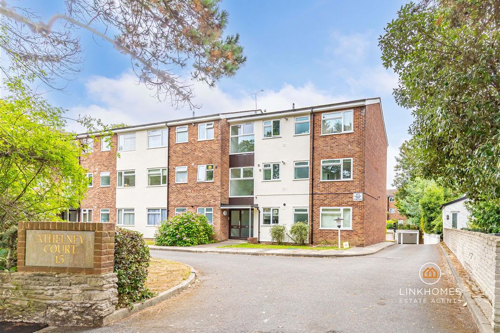 Property photo 1 of 16