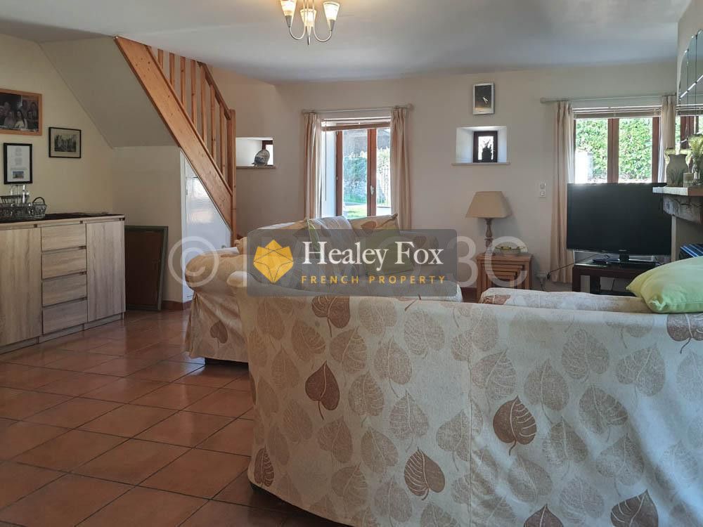 Property photo 2 of 17