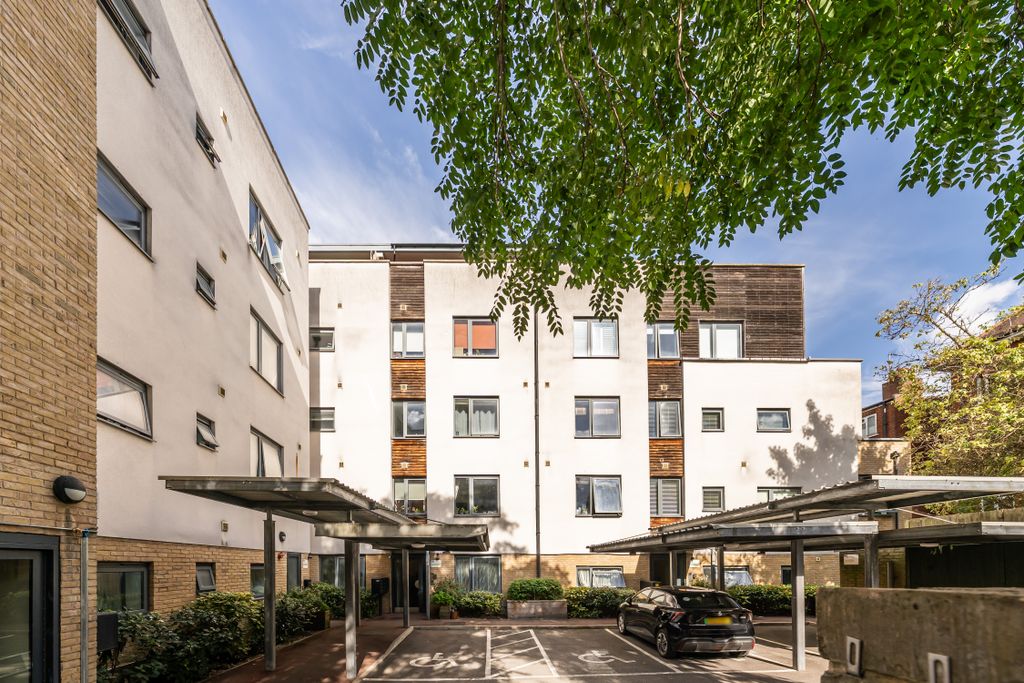 Property photo 3 of 9