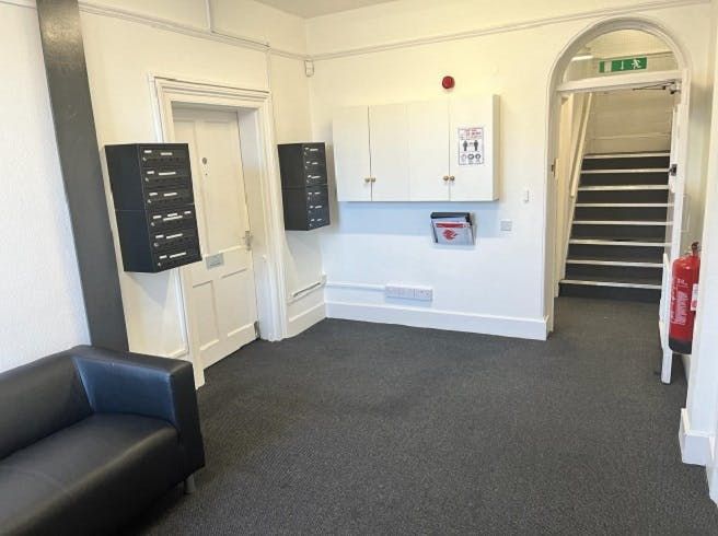 Property photo 2 of 3 Office 219