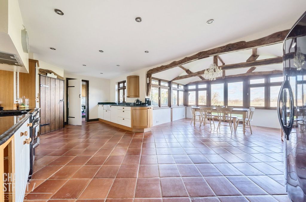 Property photo 2 of 45