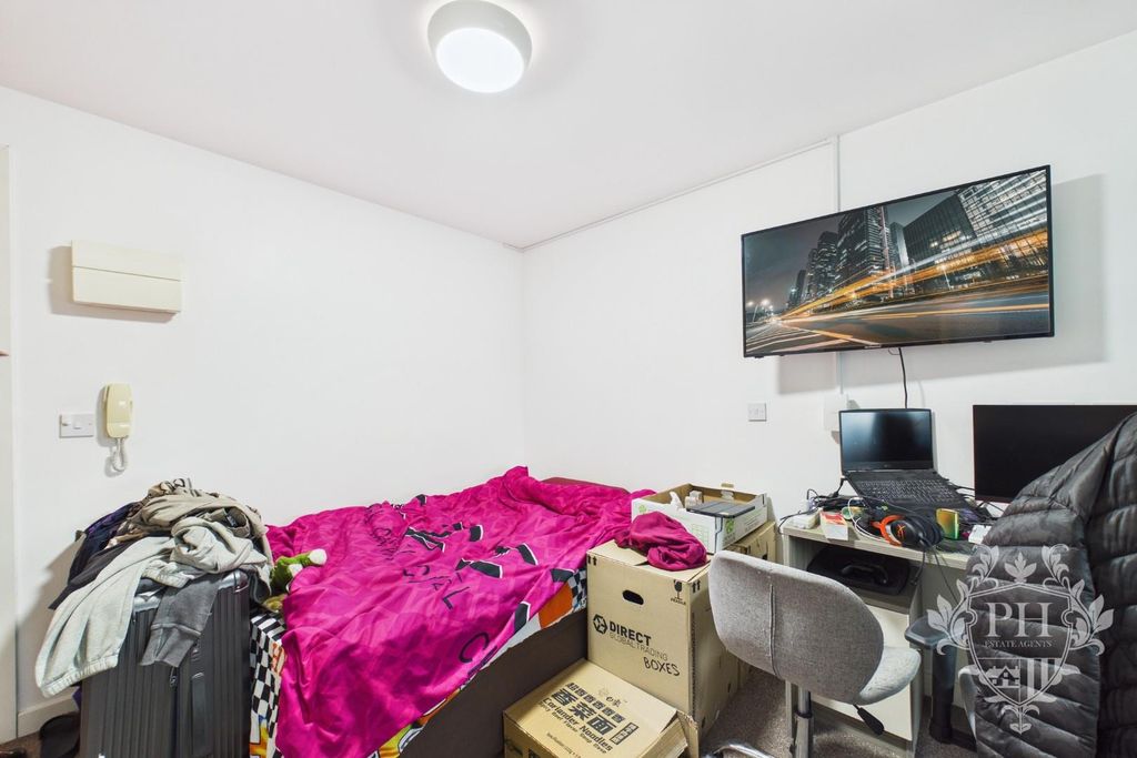 Property photo 2 of 8 Cam02002G0-Pr0261-Still001.Jpg