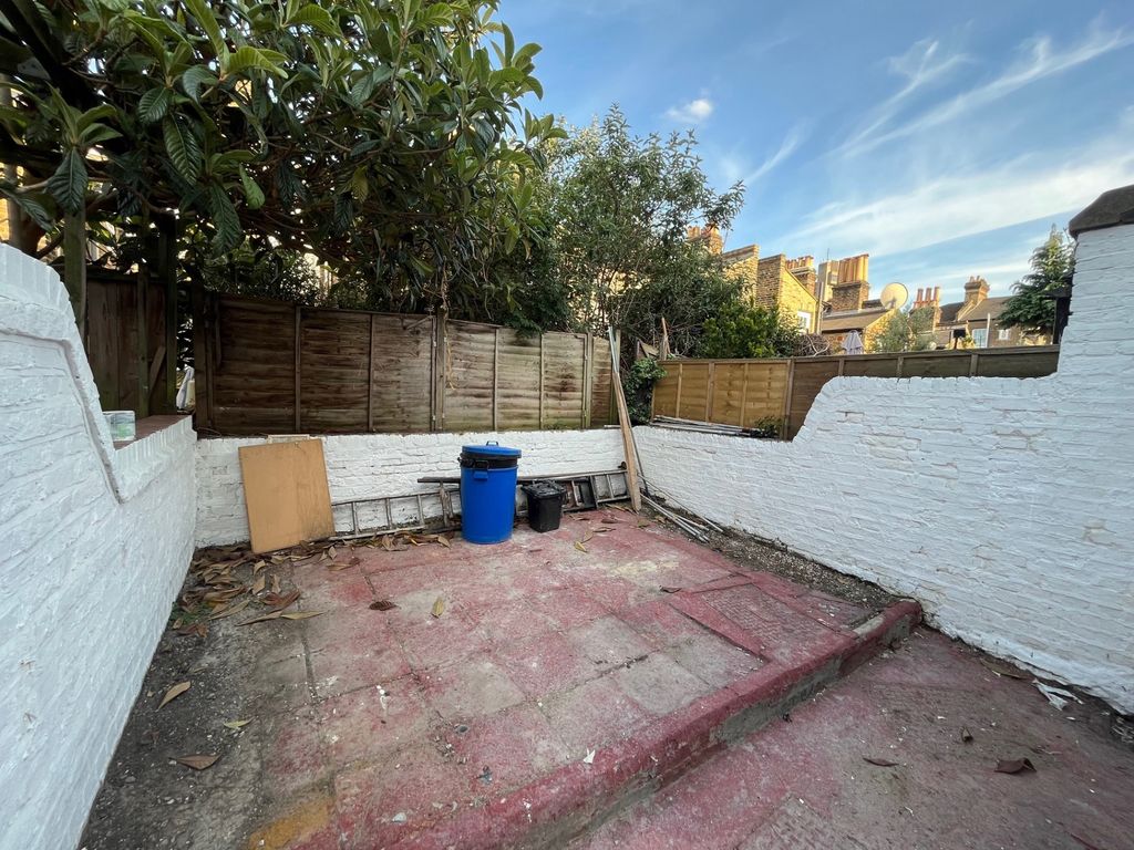 Property photo 2 of 13 Photo 1