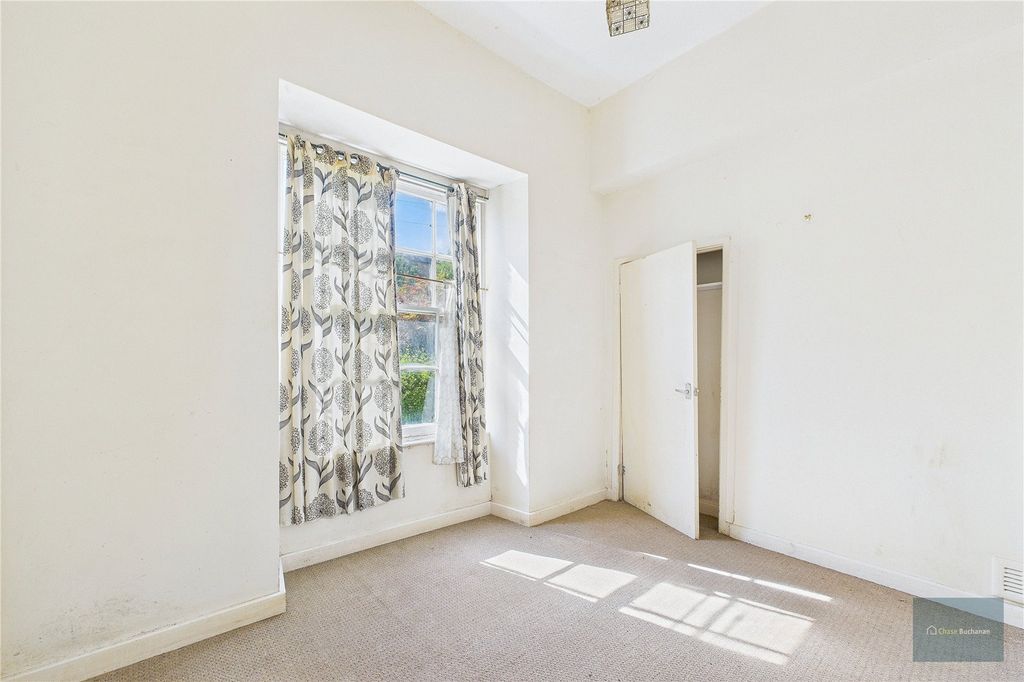 Property photo 3 of 7 Picture No. 02