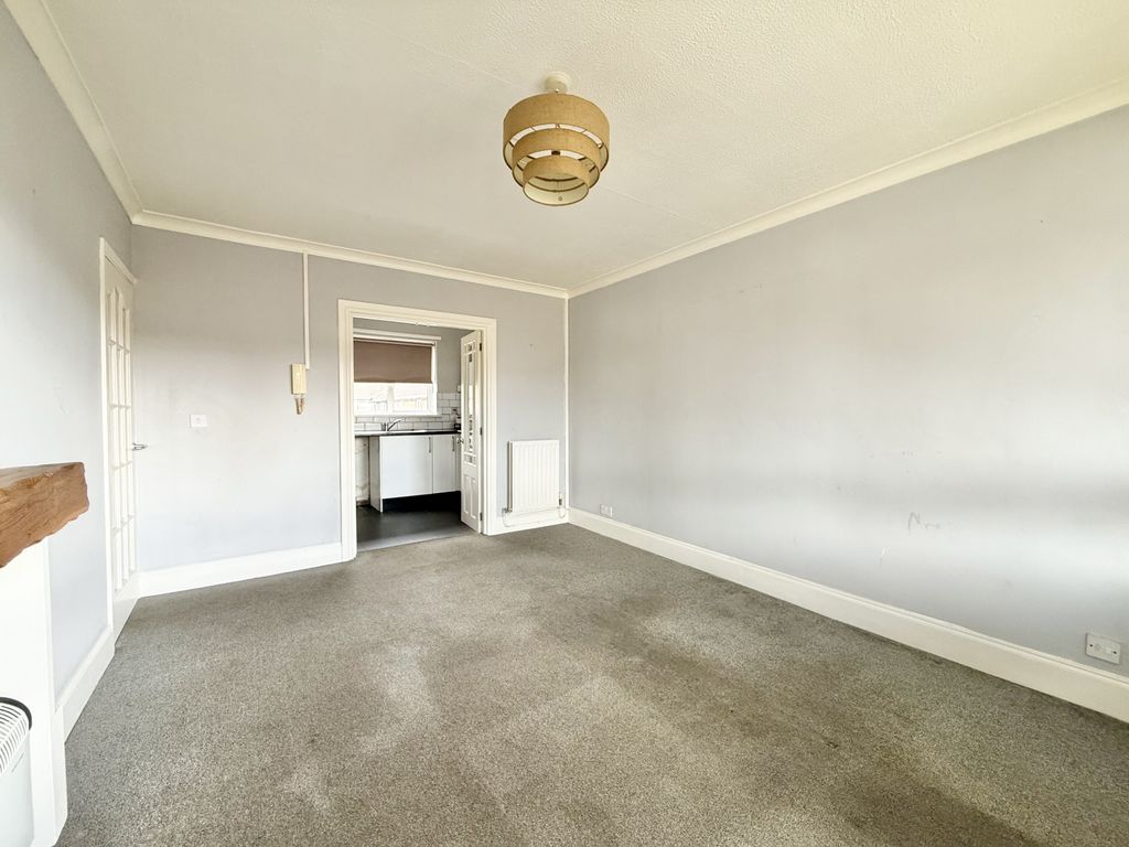 Property photo 3 of 19 Img_0963