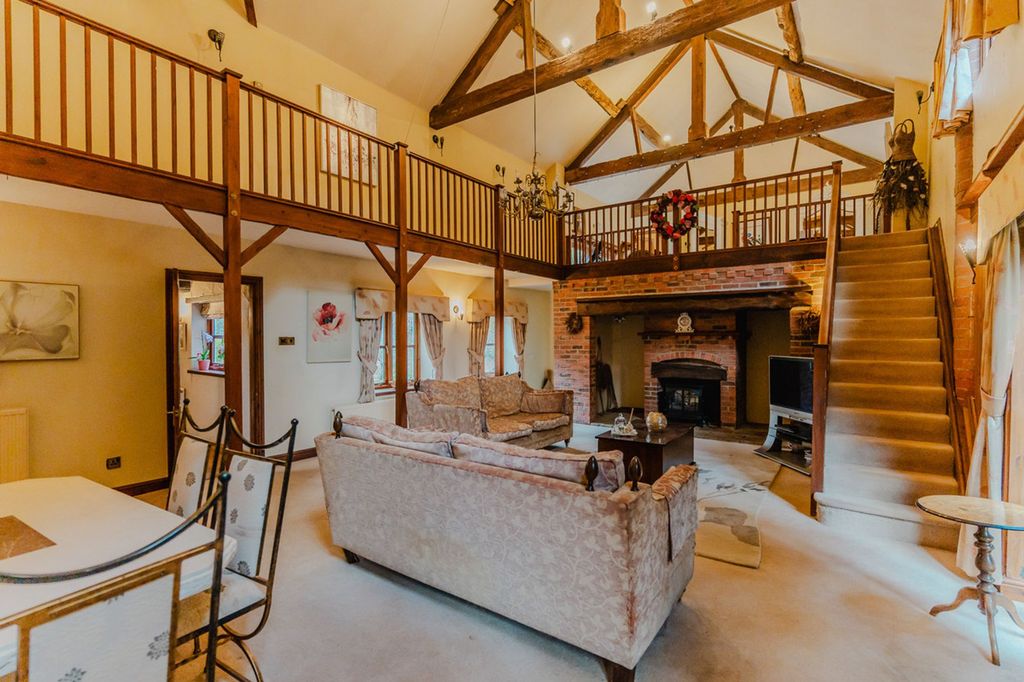 Property photo 1 of 30