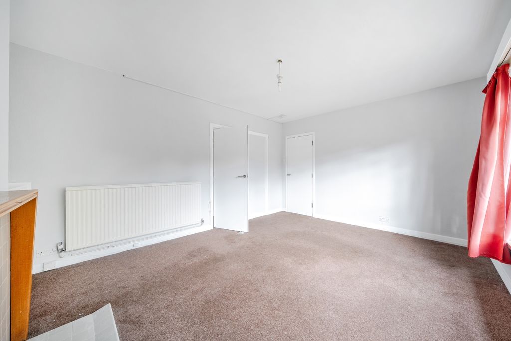 Property photo 3 of 12 1528181-9-6Abce3d...
