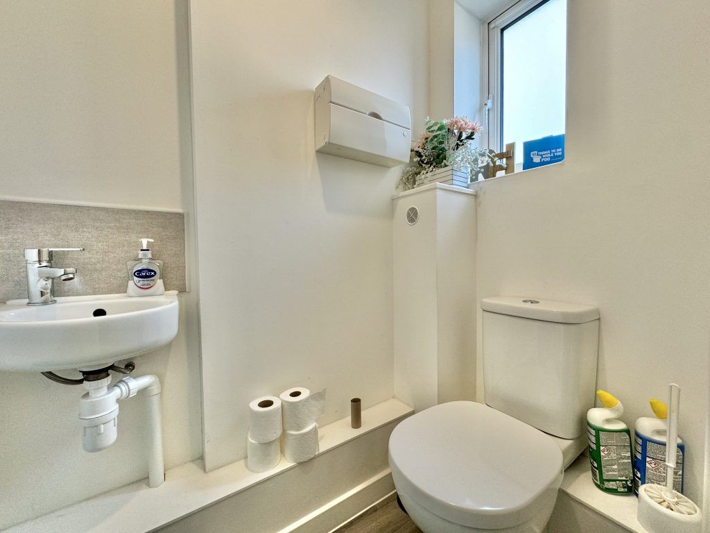 Property photo 3 of 9