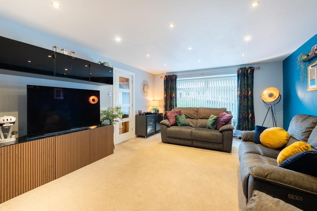 Property photo 3 of 31 Cup1449Seg Living Room.Jpg