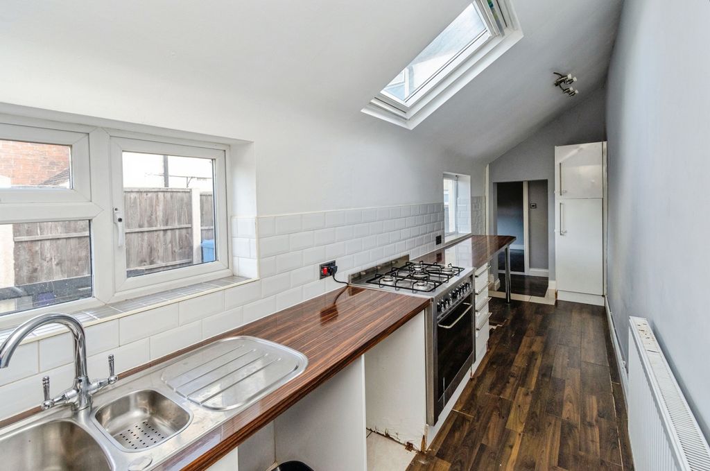 Property photo 2 of 17 Photo