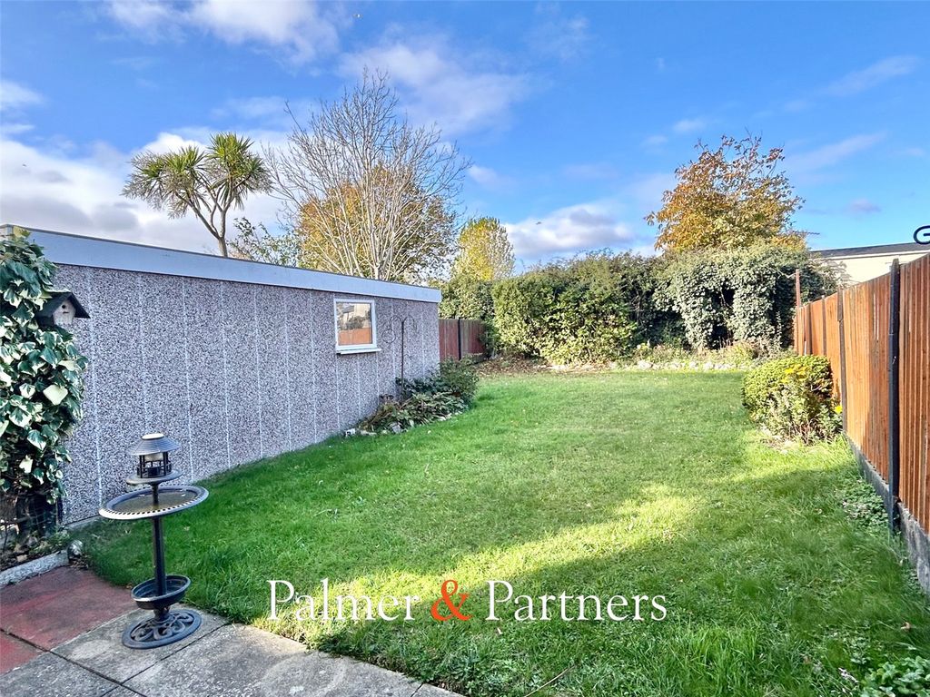 Property photo 3 of 15 Picture No. 02