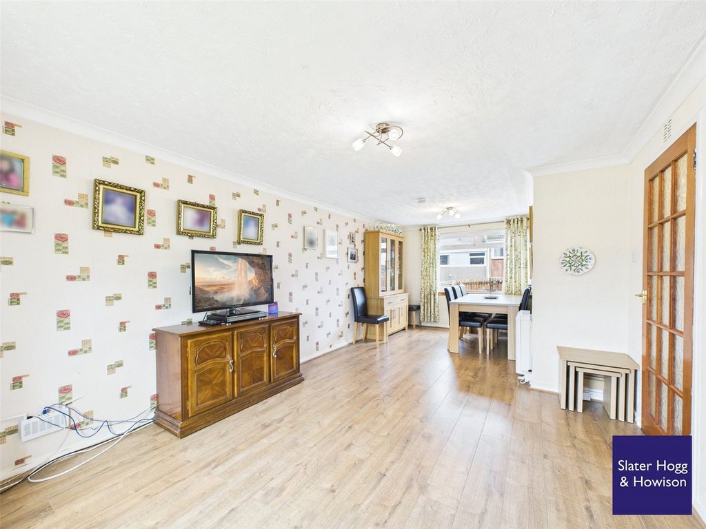 Property photo 2 of 17 Picture No. 09