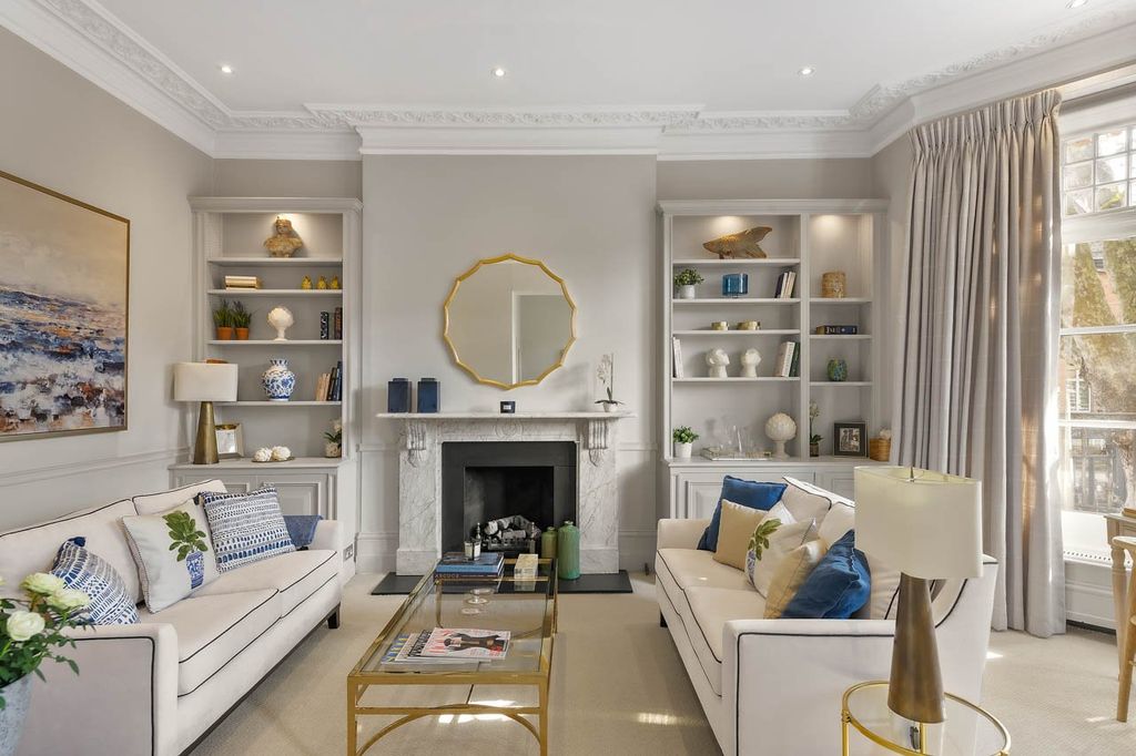 Property photo 2 of 8 Drawing Room