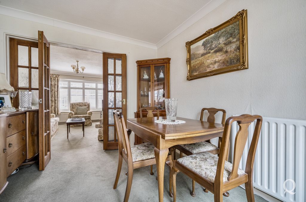 Property photo 3 of 22 d38879F0-87Fb-48B...