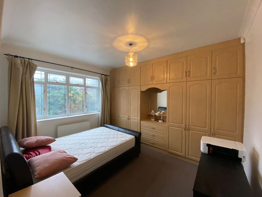 Property photo 1 of 4