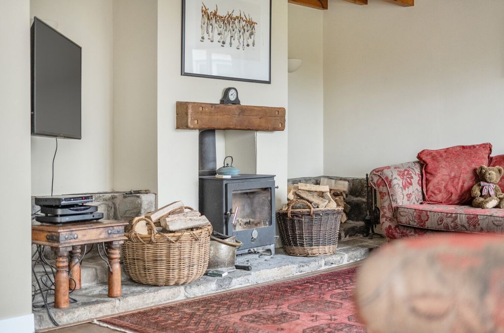 Property photo 2 of 42 -69Cbae40Df25A-l-1418854-19-69c6De5d30F97