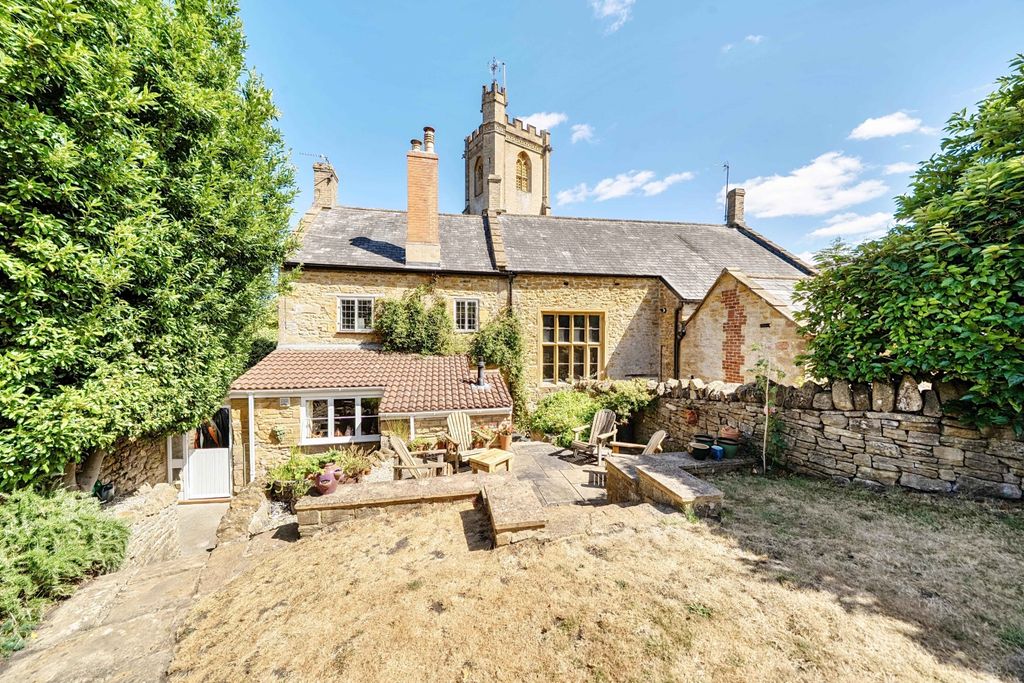 Property photo 1 of 23 1496567 (3)
