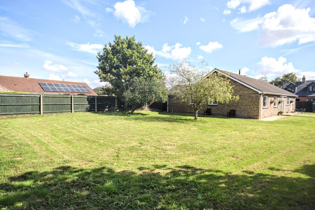 Property photo 2 of 19