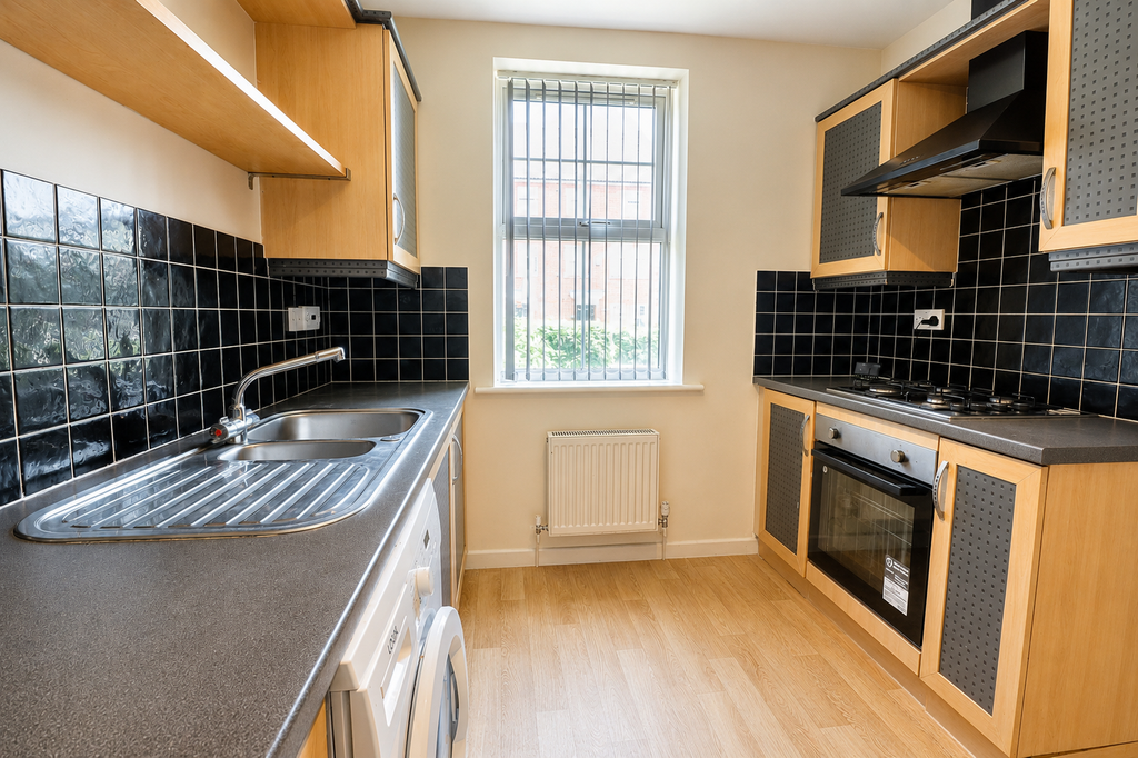 Property photo 3 of 19 Kitchen