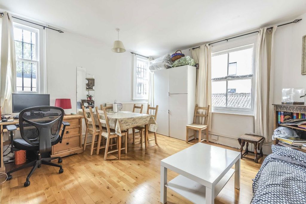 Property photo 1 of 4