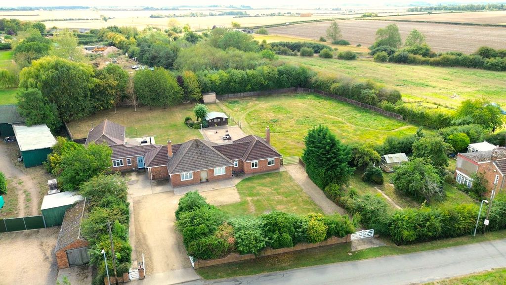 Property photo 1 of 35